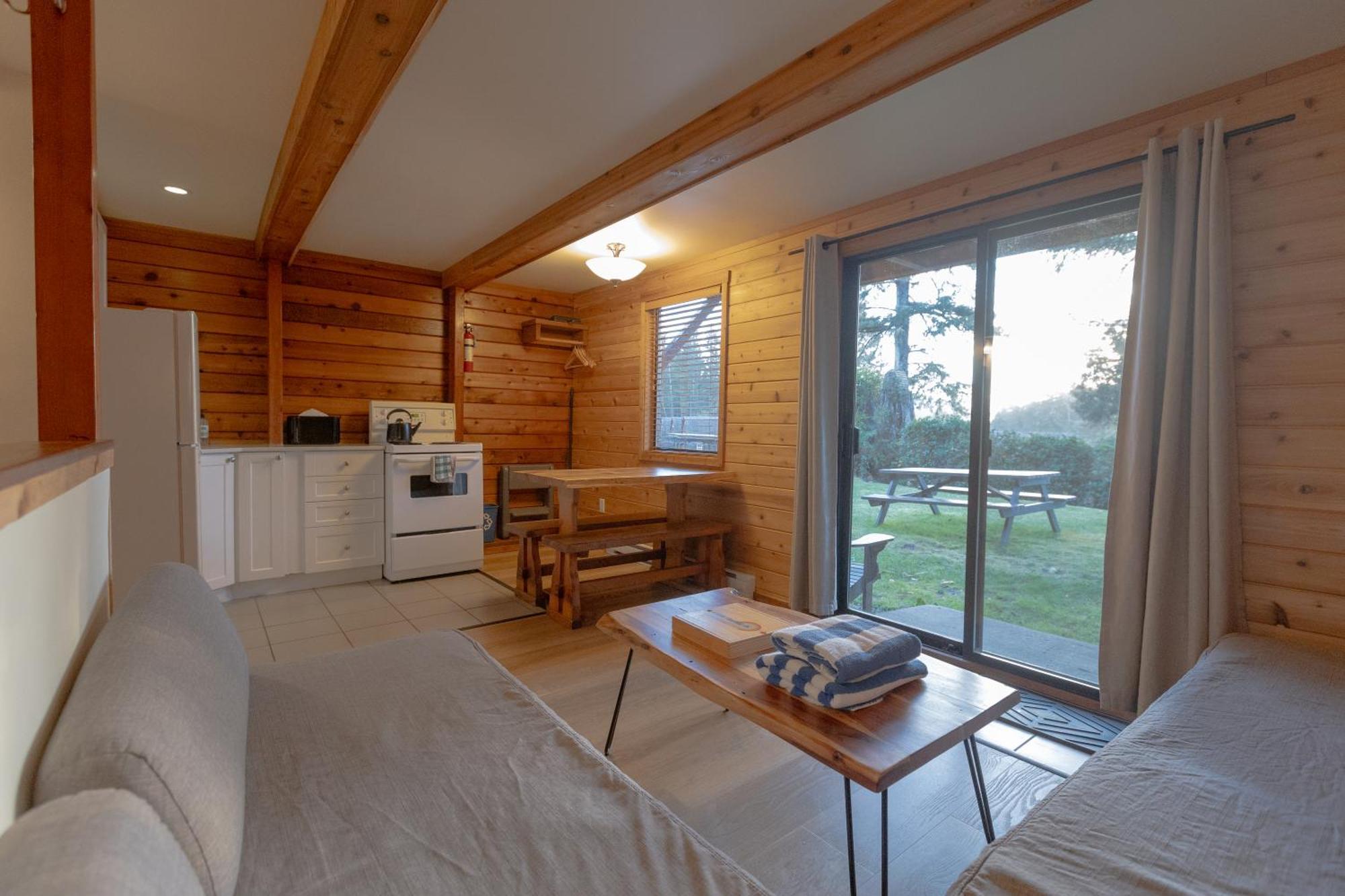 Ocean Village Resort Tofino Eksteriør bilde